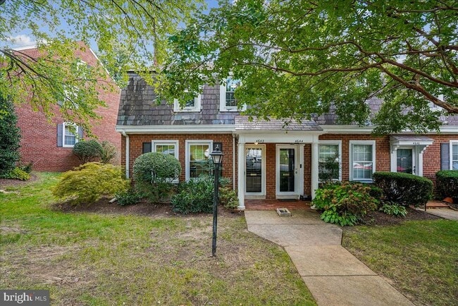 Building Photo - 4642 31st Rd S