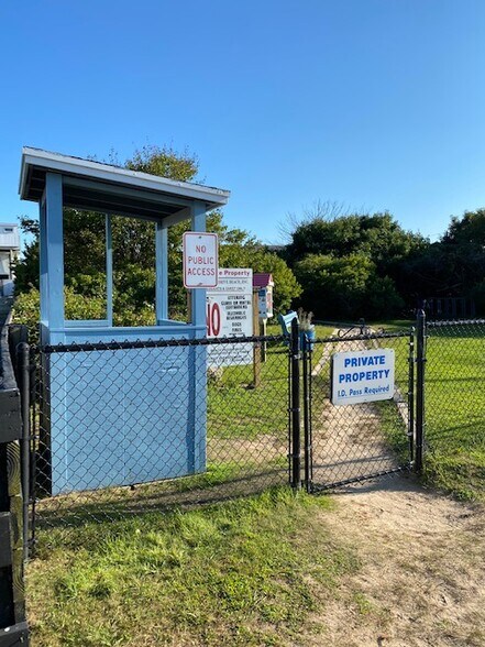 Breach Drive Beach Entrance-Our Entrance - 656 Atlantic Ave