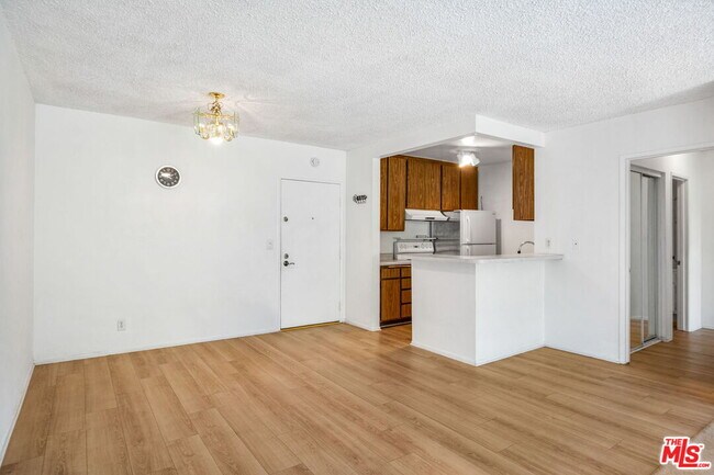 Building Photo - 7742 Redlands St