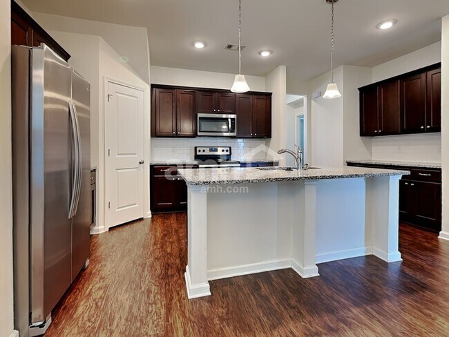 Building Photo - 15 Crabapple Cir