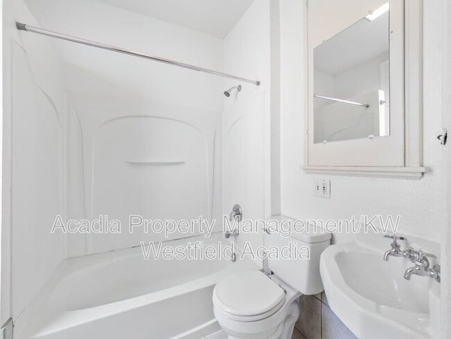 Building Photo - 256 N 500 W