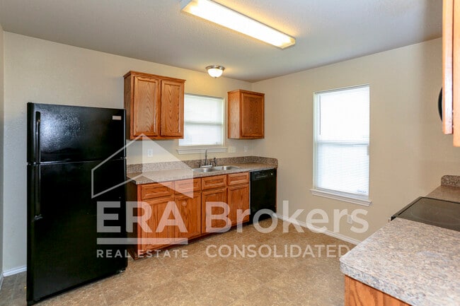 Building Photo - 3509 Lorena Dr