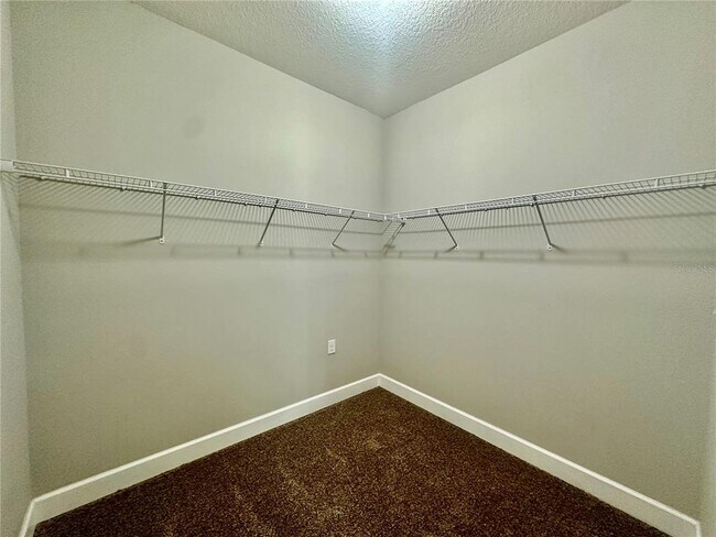 Building Photo - 710 Spring Creek Dr