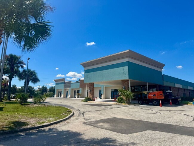 Primary Photo - Best Deal in the Area! Newly renovated stu...