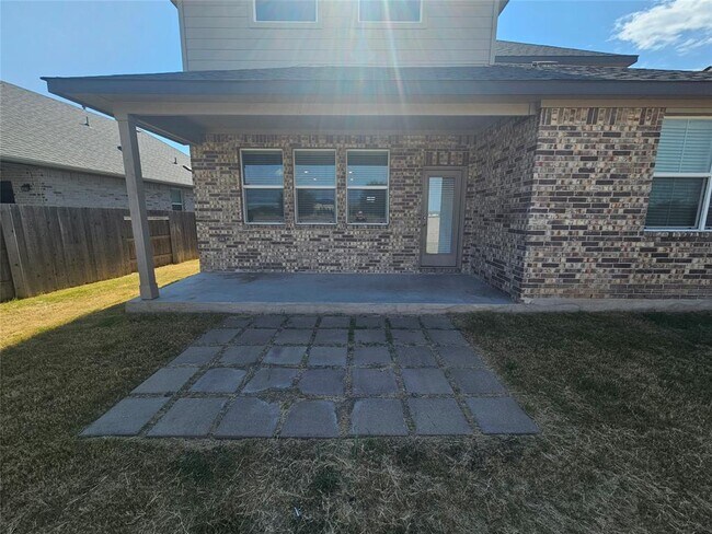 Building Photo - 13809 Mcarthur Dr