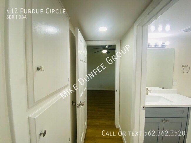 Building Photo - 412 Purdue Cir