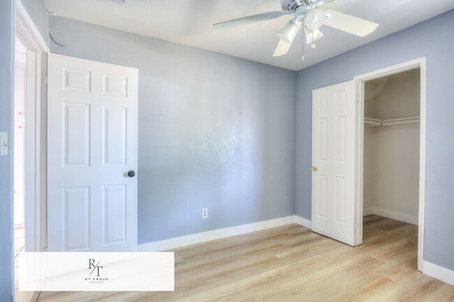 Building Photo - Spacious 4-Bedroom Home on Nearly 1 Acre –...