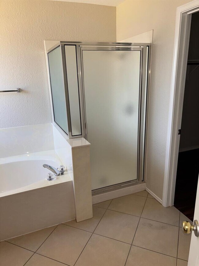 Building Photo - 1403 Haley Gray Dr