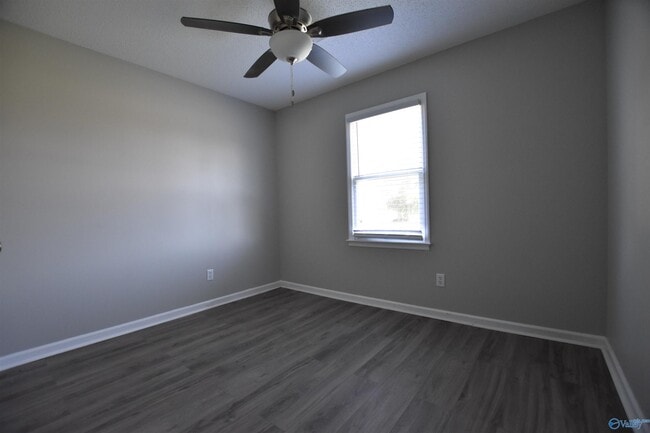 Building Photo - 12775 Sludder Cir