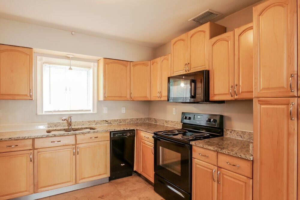 Building Photo - 5809 Buchanan St