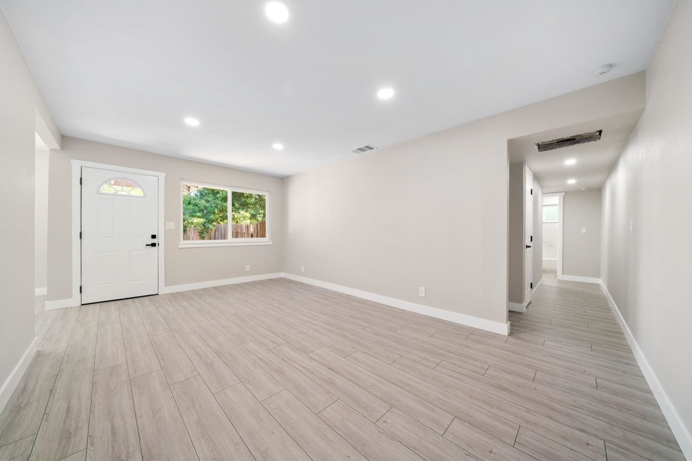 Building Photo - 3944 Apple Blossom Way