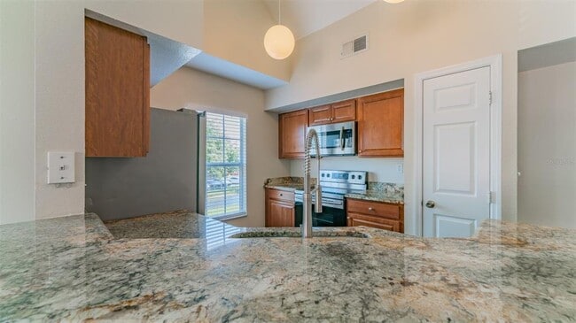 Building Photo - 10568 Windsor Lake Ct