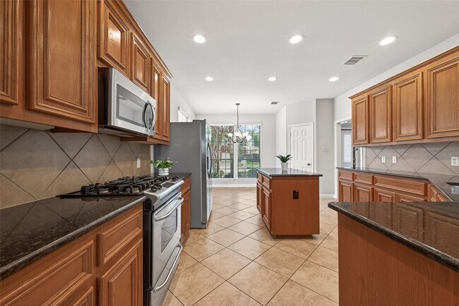 Building Photo - 8858 Distant Woods Dr