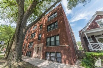 Building Photo - 2 bedroom in Chicago IL 60625