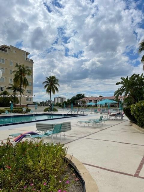 Building Photo - 3800 S Ocean Dr