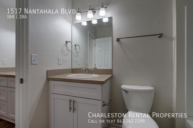 Building Photo - 1517 Nantahala Blvd