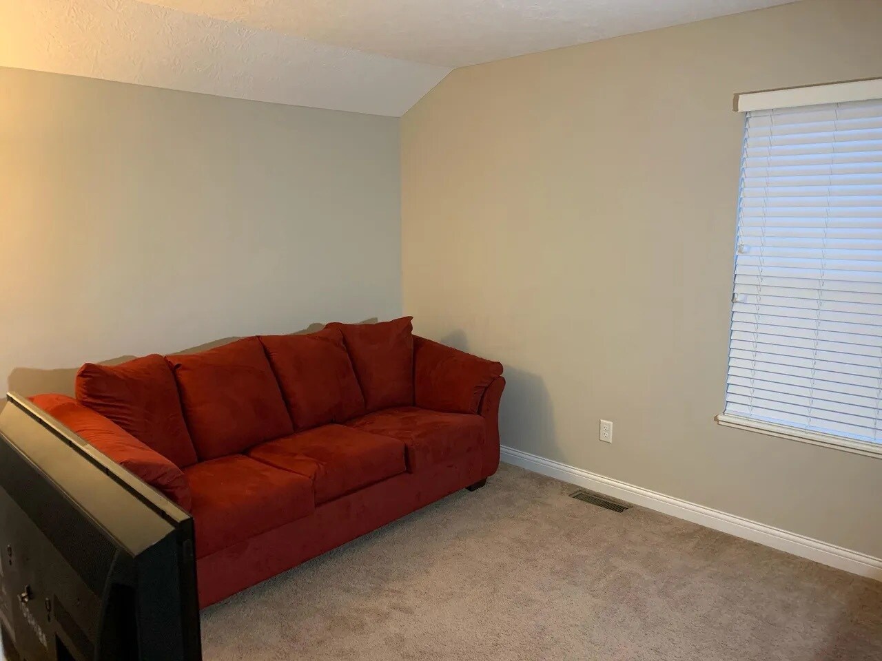 Building Photo - 7873 Waggoner Trace Dr