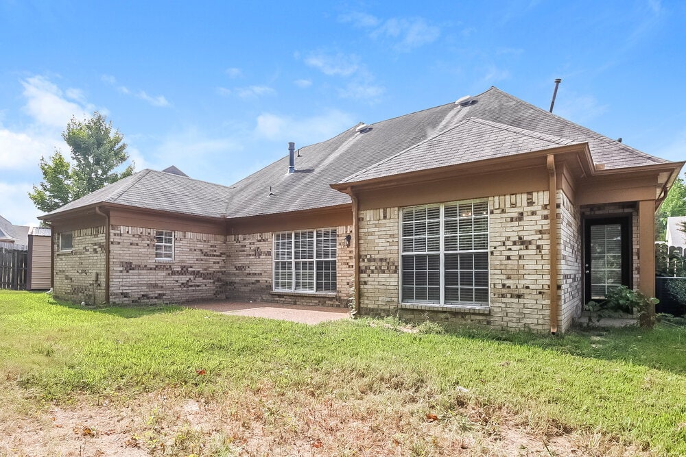 Building Photo - 10156 Lynham Dr