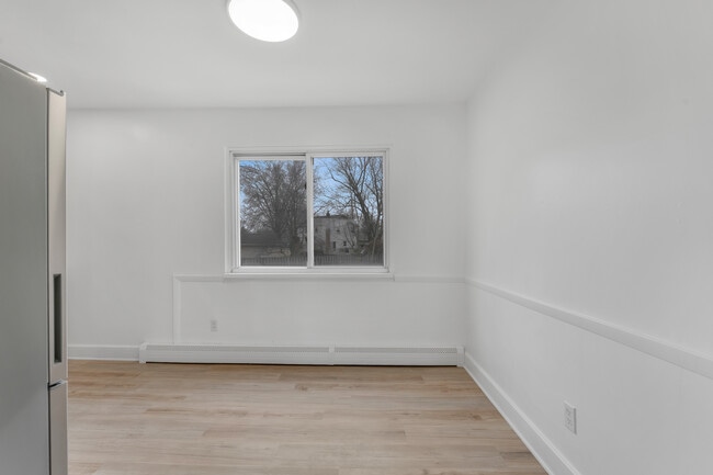 Building Photo - 4518 Washington Square Dr