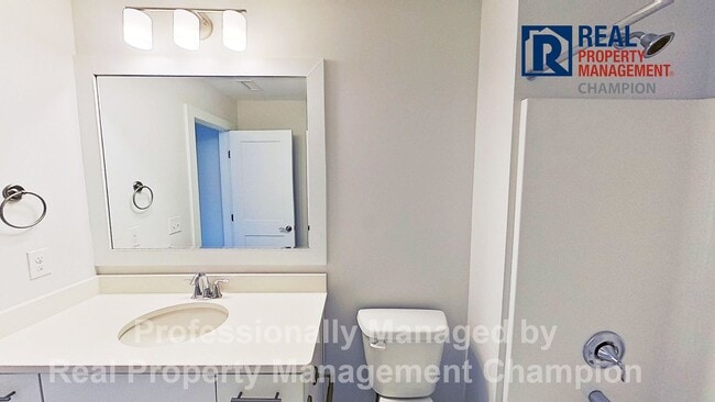 Building Photo - Newly Constructed Luxury Townhomes in Porters Neck