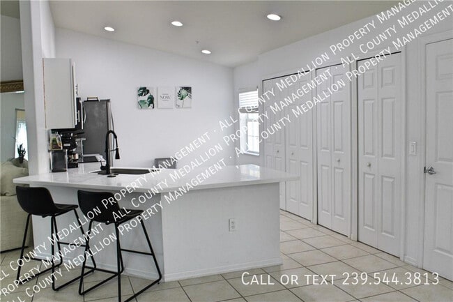 Building Photo - 11620 Navarro Way