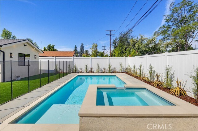 Building Photo - 12509 Emelita St