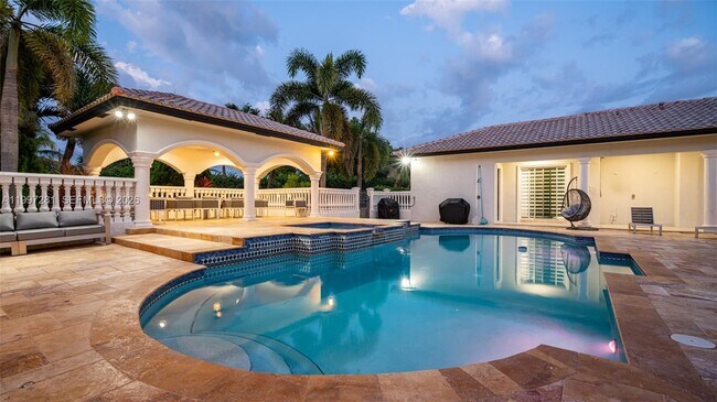 Building Photo - 13751 Pine Meadow Ct