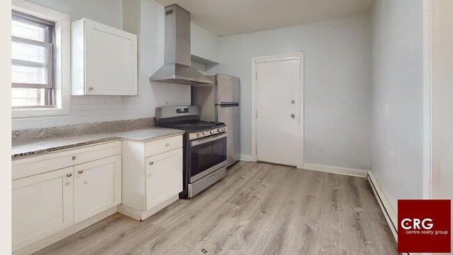 Building Photo - 19 Chilcott Pl
