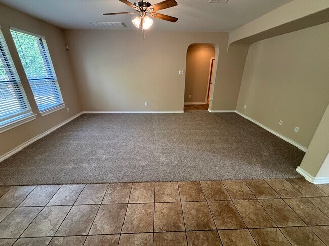 Building Photo - 10236 Grizzly Oak Dr