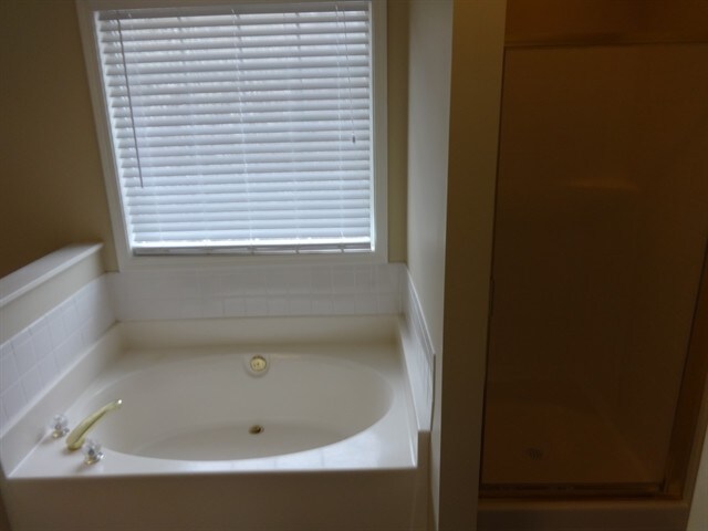 Building Photo - 4041 Mount Vernon Drive