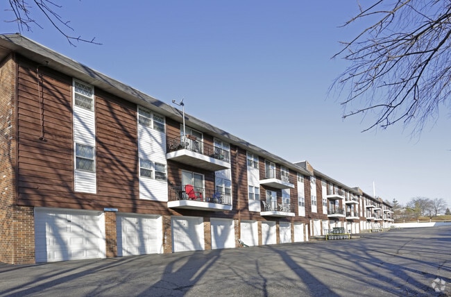 Building Photo - Briargate Apartments