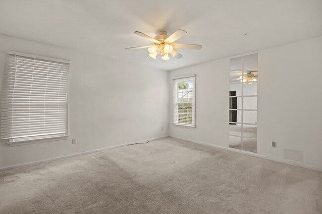 Building Photo - 4112 Stillwood Ct