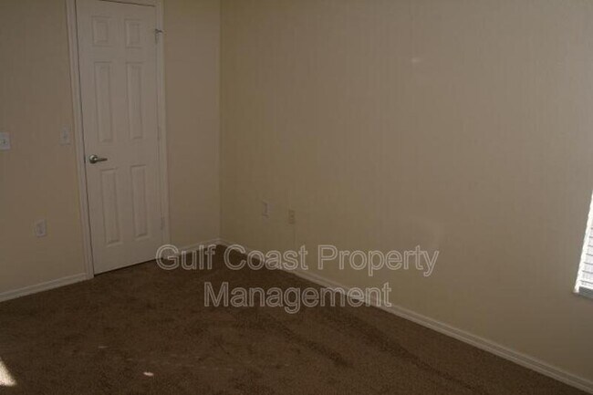 Building Photo - 7652 Plantation Cir