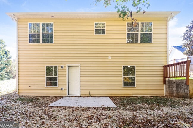 Building Photo - 1479 Steam Engine Way NE