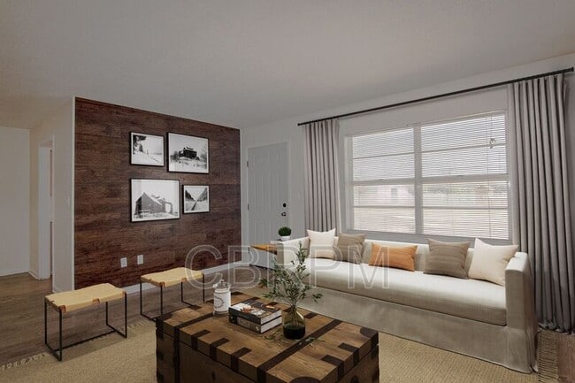 Building Photo - 401 NW 8th St