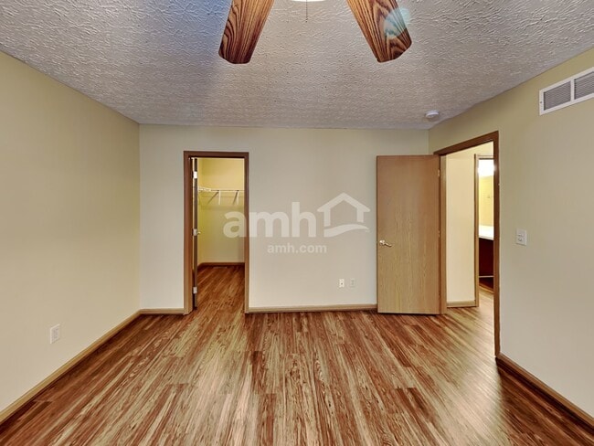 Building Photo - 3255 Jacklin Drive