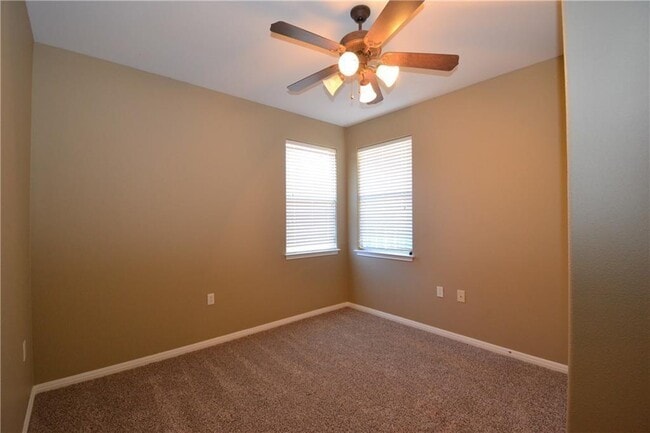 Building Photo - 5624 Toscana Ave