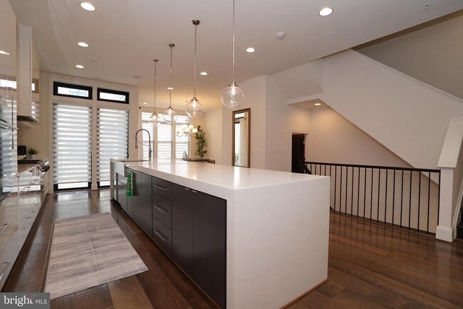 Building Photo - 44655 Provincetown Dr