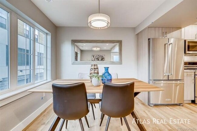 Building Photo - 88 Galapago St