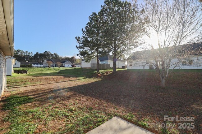 Building Photo - 3007 Laurel Creek Ln