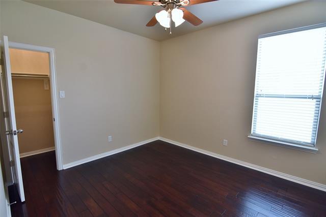 Building Photo - 2911 Velero