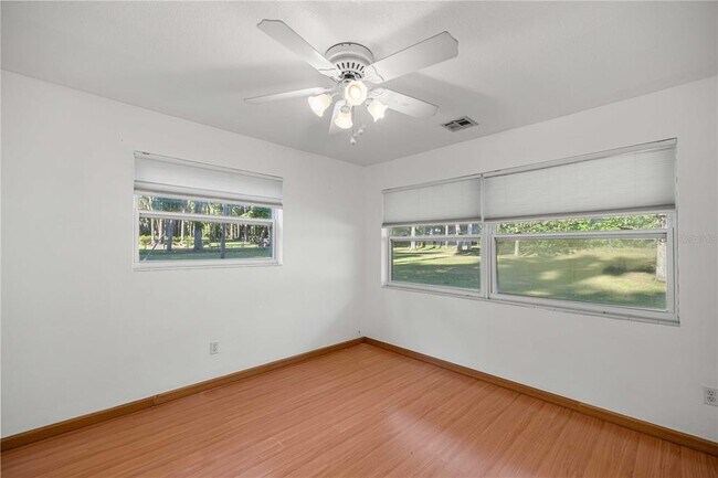 Building Photo - 3821 SW 7th Avenue Rd