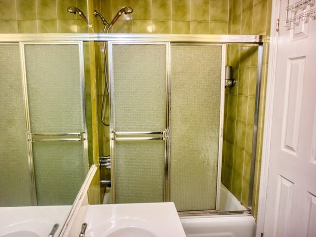 Building Photo - 6412 18th Ave