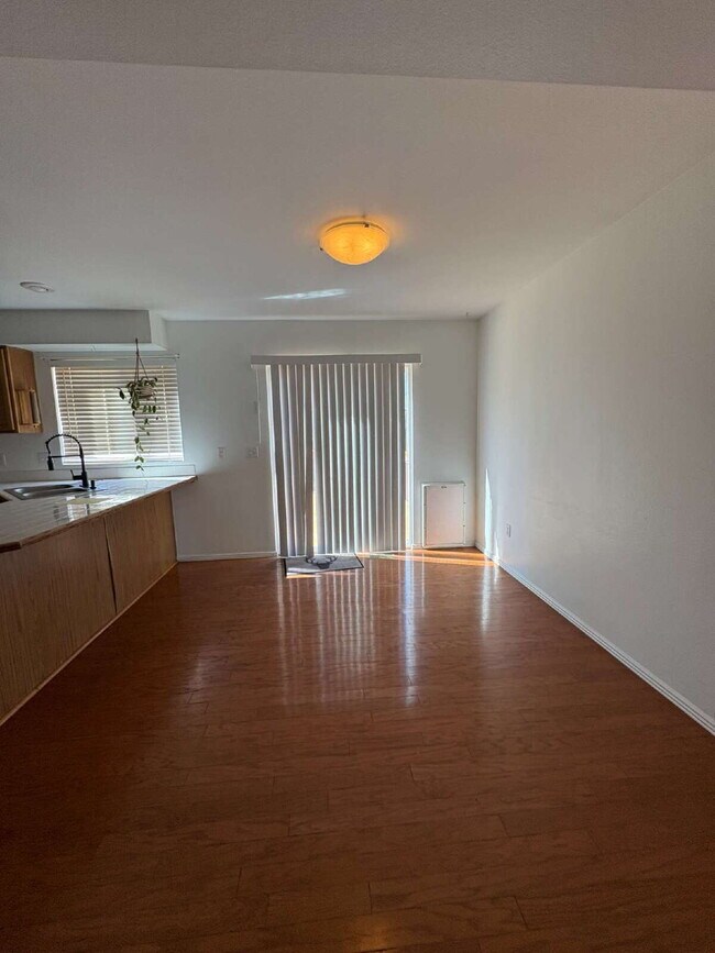 Building Photo - 4 bedroom - Canoe Creek