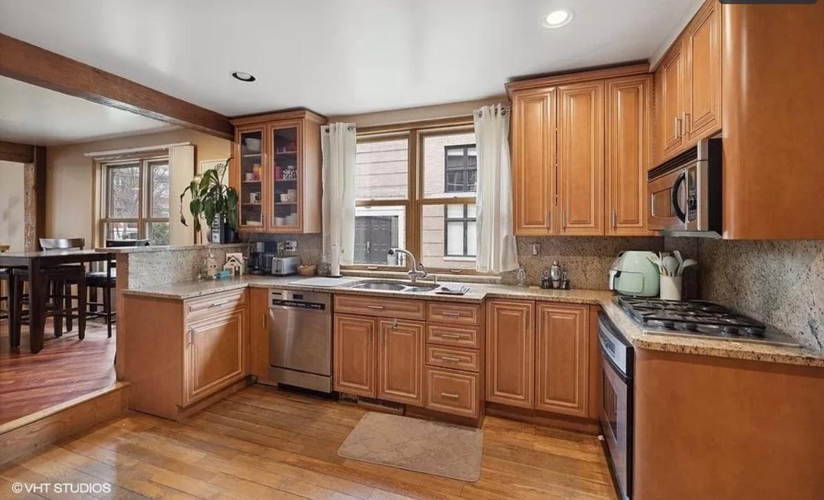 Kitchen3 - 1622 N Sedgwick St