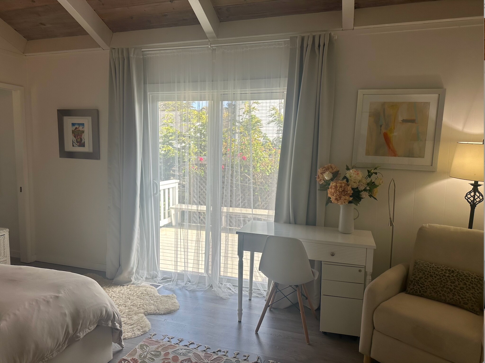 bedroom 1w/ private patio - 10880 Palette Dr