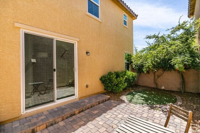 Building Photo - Better Than New with Stunning Designer Upgrades Throughout!