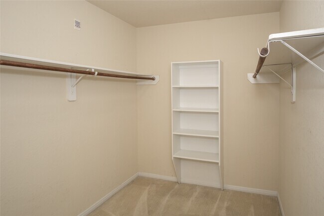 Building Photo - 2535 Elm Crossing Trail
