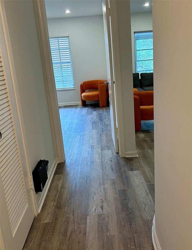 Building Photo - 2151 NE 68th St