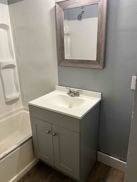 Building Photo - 236 S Oklahoma Ave